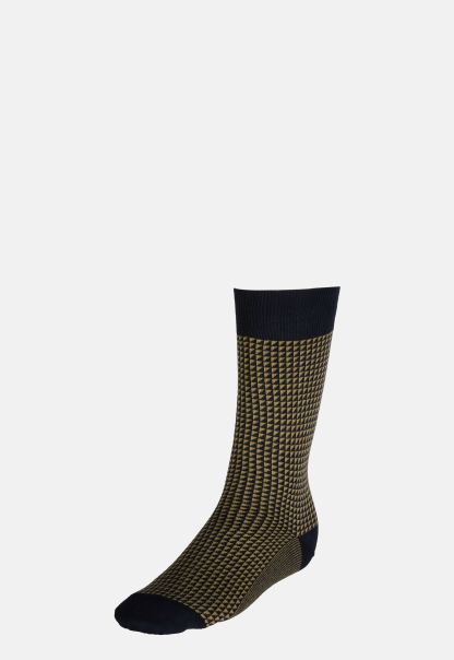 Men Lavish Geometric Pattern Socks In Organic Cotton Socks