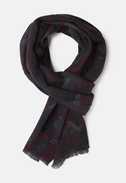 Unleash Men Wool Scarf With Printed Houndstooth Pattern Scarves